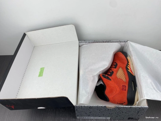 DD9336-800 on 5 Dunk Jordan Mars Retro 0825